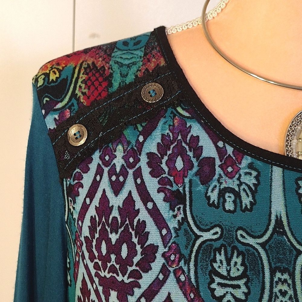 VTG Turquoise Multimedia Patchwork Long Sleeve Fa… - image 5